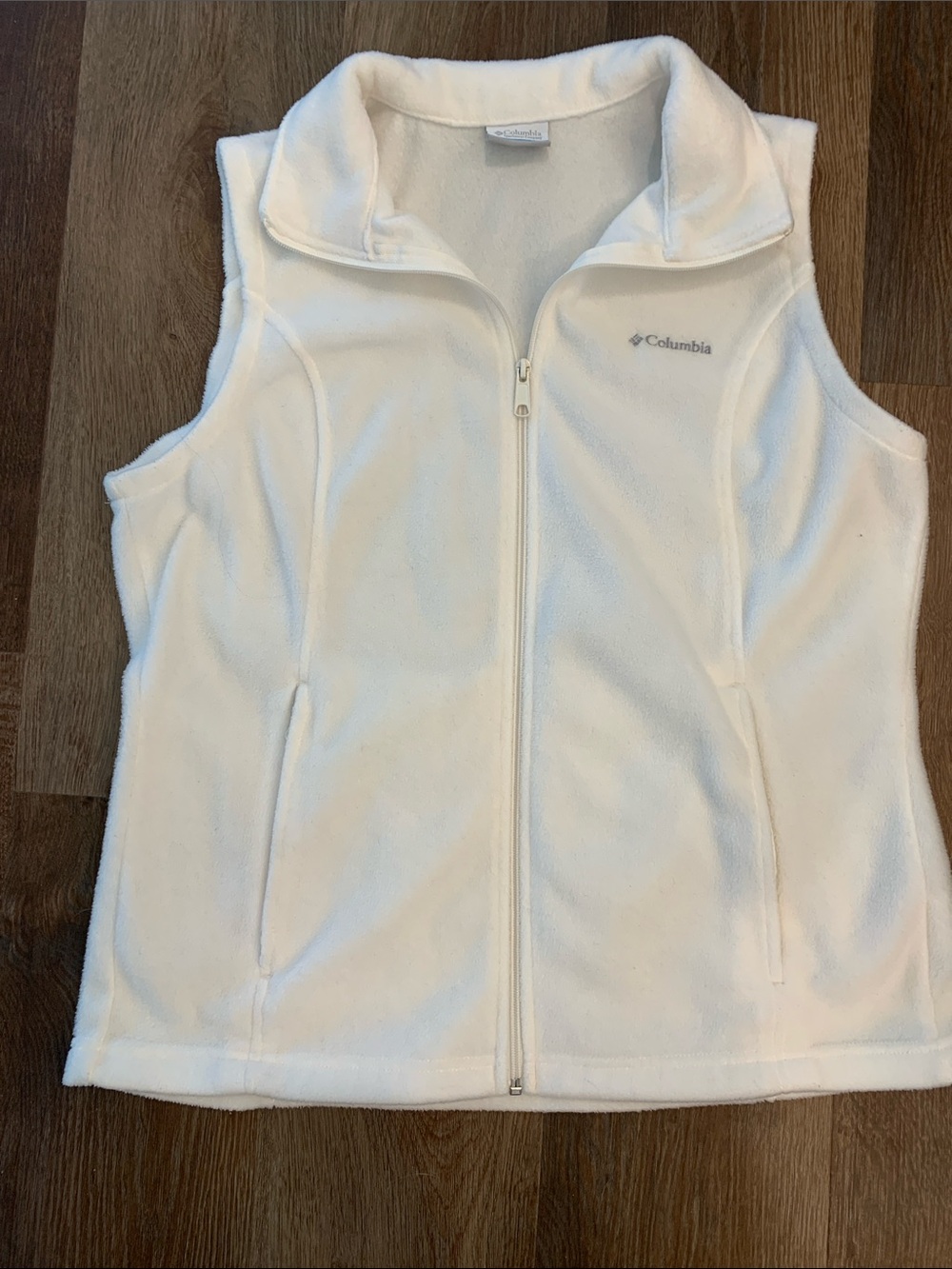 Columbia creamy white Fleece Zip Vest L